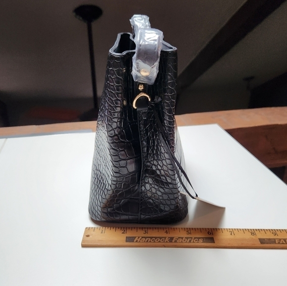 AOTA Elena Black Bucket Bag Peta Approved Vegan Leather - Picture 10 of 14